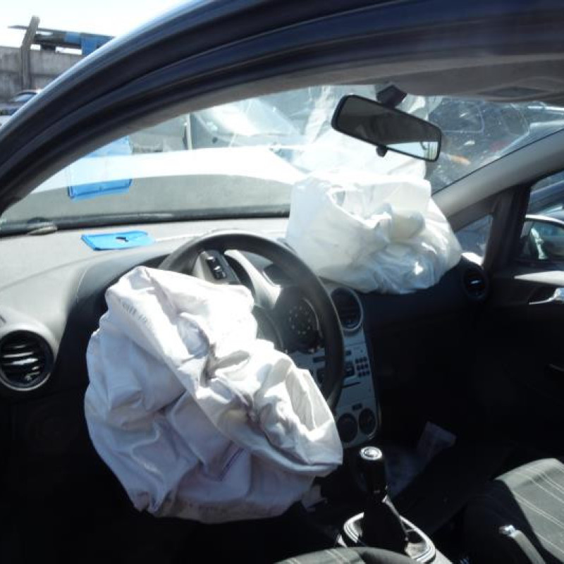 Serrure avant droit OPEL CORSA D Photo n°7