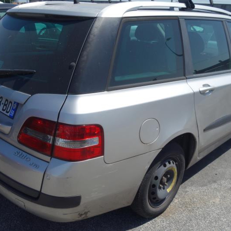 Porte avant gauche FIAT STILO Photo n°6