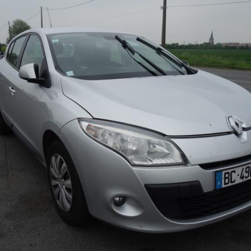 Pretensionneur de ceinture avant droit RENAULT MEGANE 3 Photo n°5