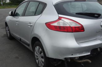 Pretensionneur de ceinture avant droit RENAULT MEGANE 3