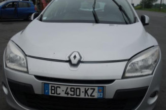 Pretensionneur de ceinture avant droit RENAULT MEGANE 3