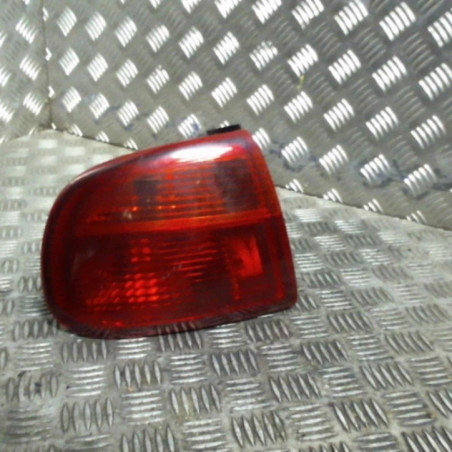 Feu arriere principal gauche (feux) SEAT TOLEDO 2 Photo n°1