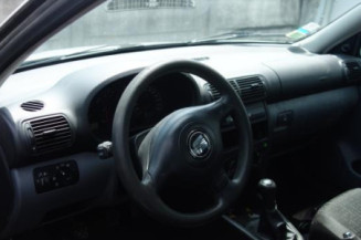 Feu arriere principal gauche (feux) SEAT TOLEDO 2