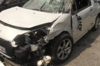 Bras essuie glace avant gauche CITROEN DS3
