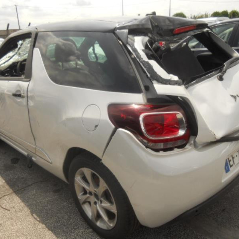 Leve vitre electrique avant droit CITROEN DS3 Photo n°8