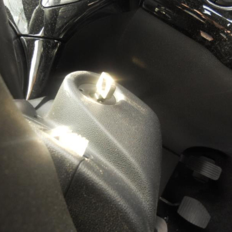 Leve vitre electrique avant droit CITROEN DS3 Photo n°11