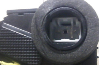 Serrure avant droit TOYOTA YARIS 2