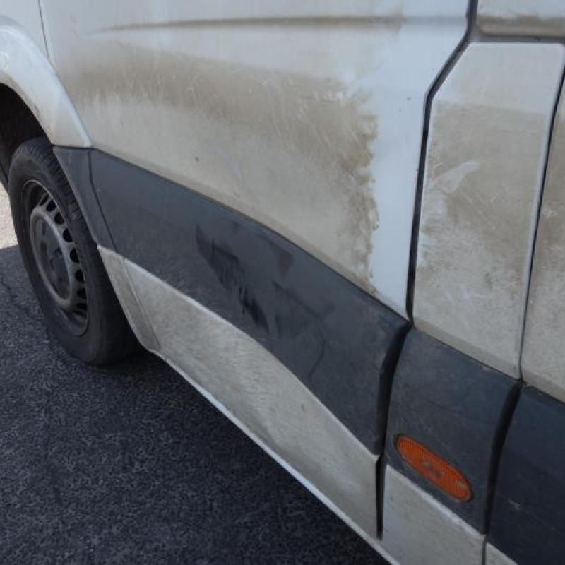 Serrure avant droit MERCEDES SPRINTER 2 Photo n°8