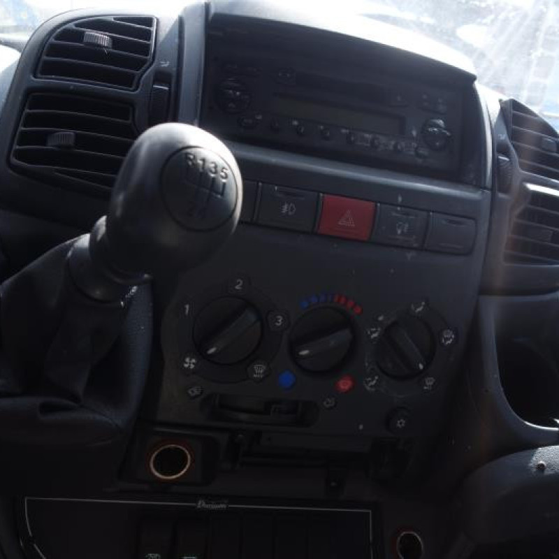 Porte avant droit CITROEN JUMPER 2 Photo n°8