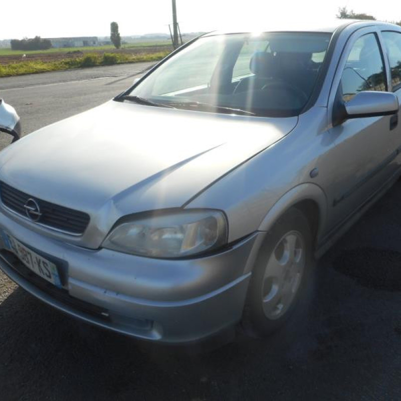 Compresseur clim OPEL ASTRA G Photo n°4