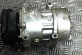 Compresseur clim RENAULT LAGUNA 1 Photo n°1