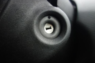 Serrure avant droit CITROEN C4 1