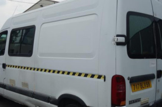 Serrure avant droit RENAULT MASTER 2