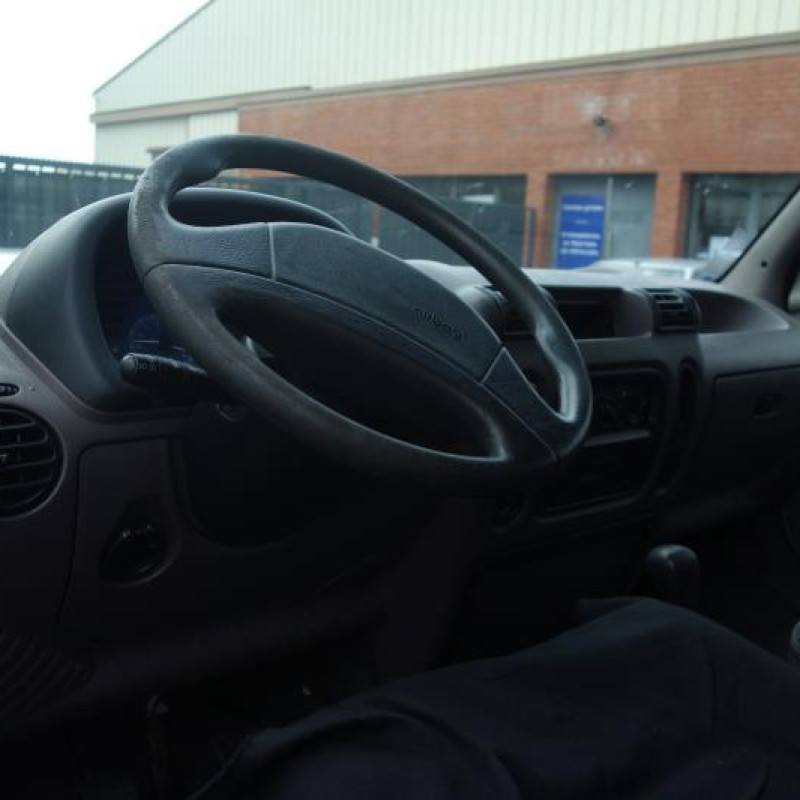 Serrure avant droit RENAULT MASTER 2 Photo n°7
