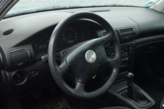 Capot VOLKSWAGEN PASSAT 4