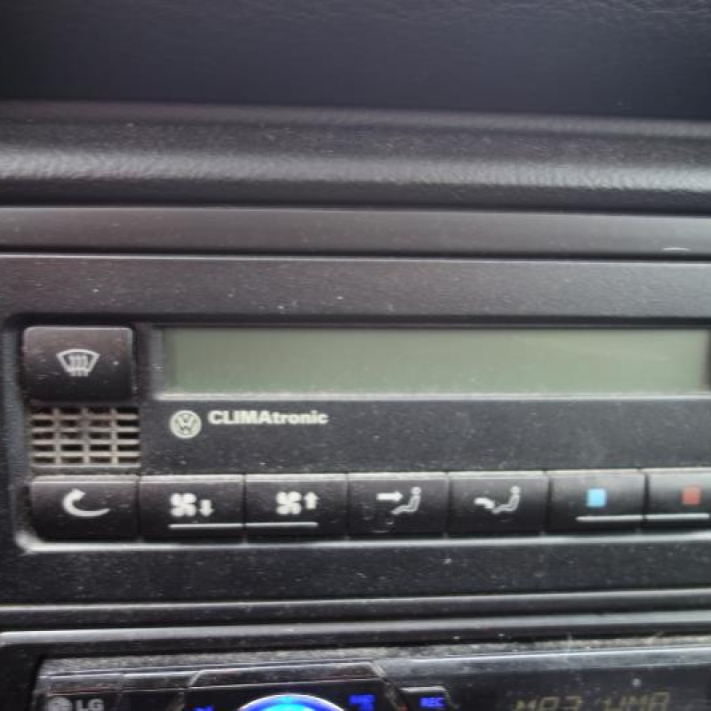 Capot VOLKSWAGEN PASSAT 4 Photo n°8