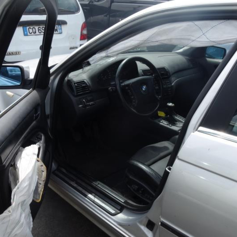 Serrure avant droit BMW SERIE 3 E46 Photo n°7