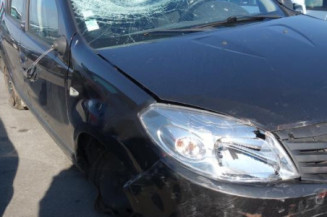 Charniere de capot DACIA SANDERO 1