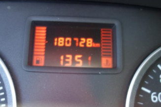 Charniere de capot DACIA SANDERO 1