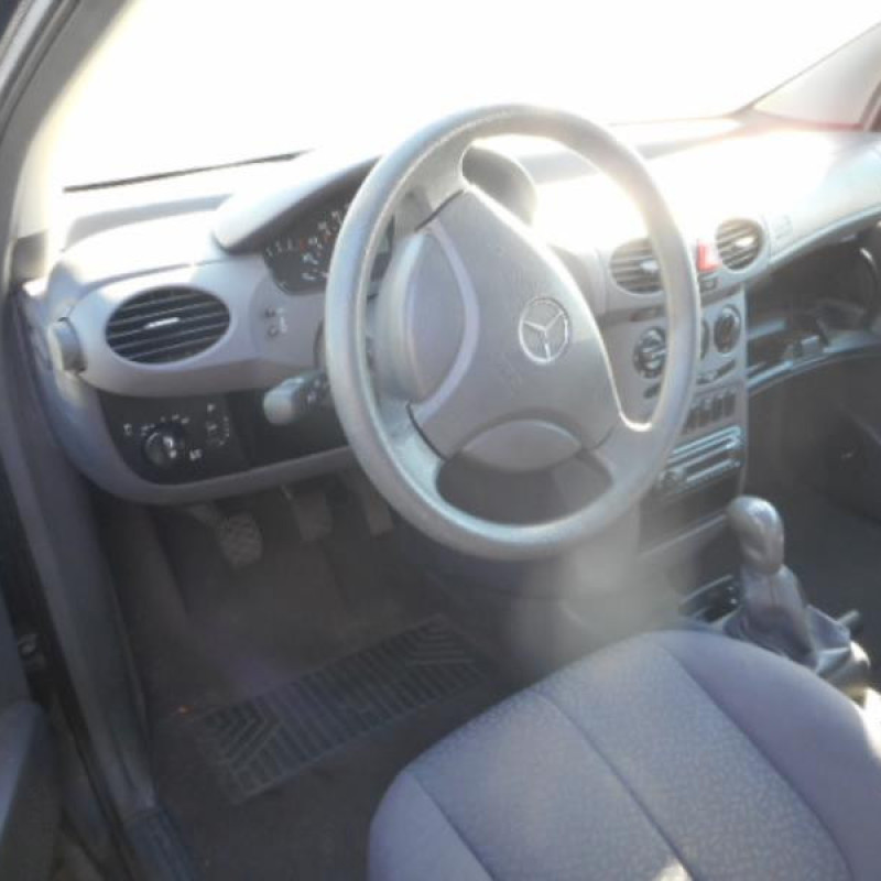 Serrure avant droit MERCEDES CLASSE A 168 Photo n°6