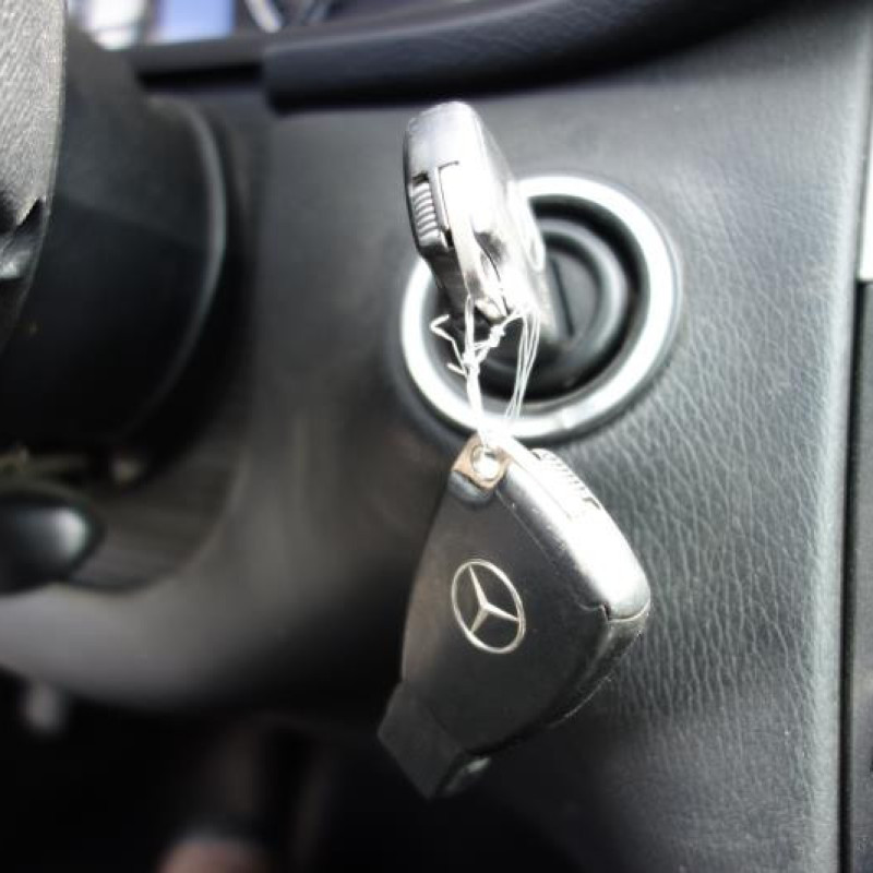 Trappe d'essence MERCEDES CLASSE C 203 COUPE SPORT Photo n°11