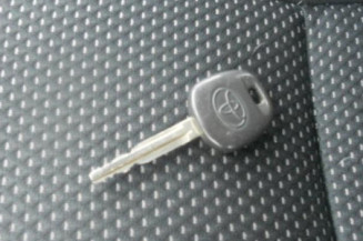 Commodo d'essuie glaces TOYOTA YARIS 1
