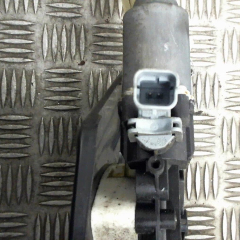 Leve vitre electrique arriere gauche PEUGEOT 207 Photo n°2