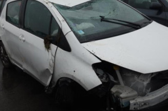 Commodo d'essuie glaces TOYOTA YARIS 3
