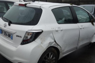 Commodo d'essuie glaces TOYOTA YARIS 3