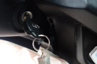 Commodo d'essuie glaces TOYOTA YARIS 3