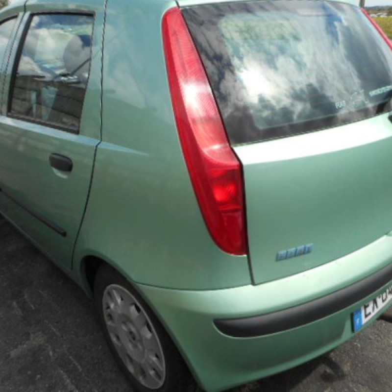 Eclairage de plafonnier FIAT PUNTO 2 Photo n°6