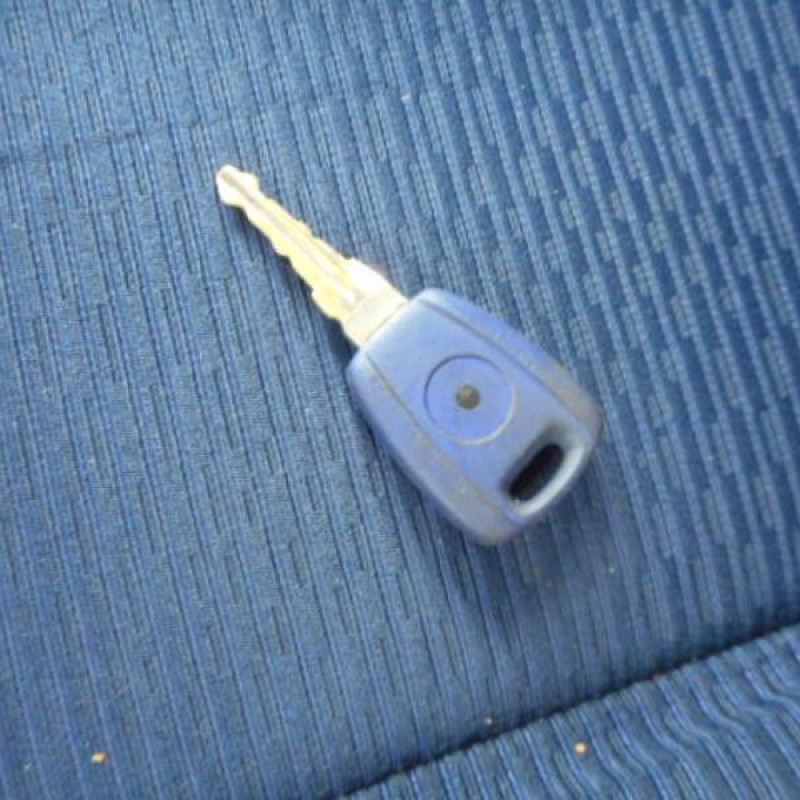 Eclairage de plafonnier FIAT PUNTO 2 Photo n°10