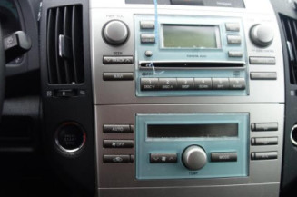 Serrure avant droit TOYOTA COROLLA VERSO 2