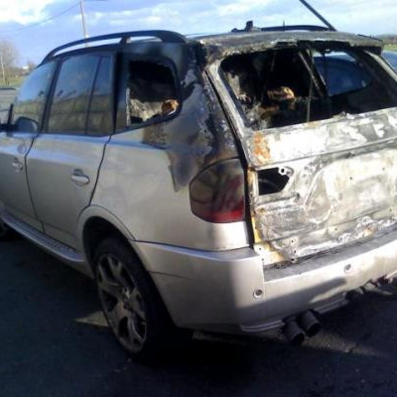Porte arriere gauche BMW X3 E83 Photo n°6