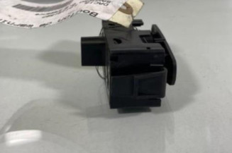 Bouton de warning DACIA SANDERO 2