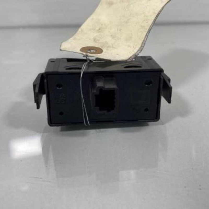 Bouton de warning DACIA SANDERO 2 Photo n°3