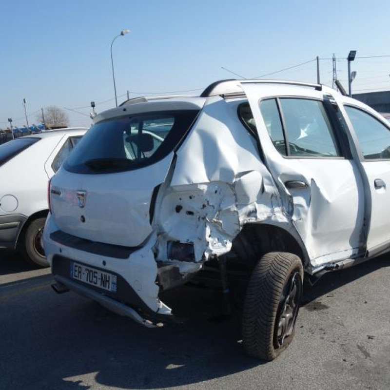 Bouton de warning DACIA SANDERO 2 Photo n°6