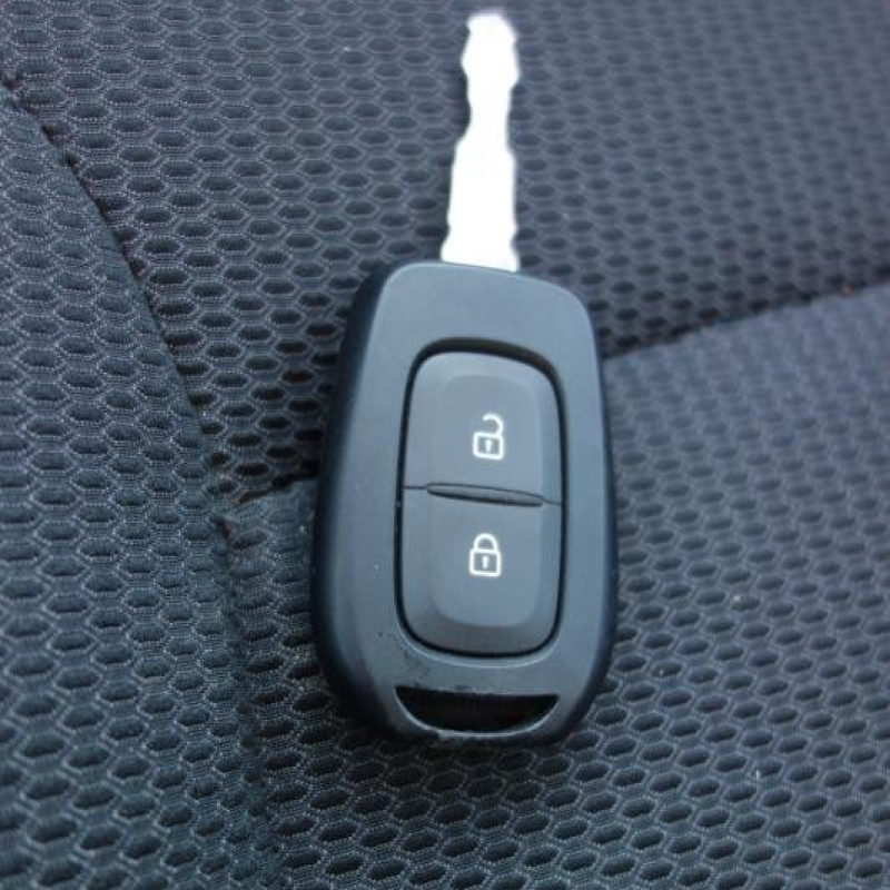 Bouton de warning DACIA SANDERO 2 Photo n°10