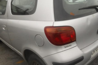 Retroviseur droit TOYOTA YARIS 1