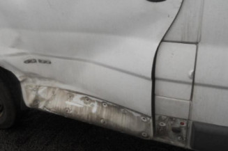 Calandre RENAULT TRAFIC 2
