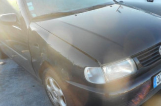 Retroviseur droit VOLKSWAGEN POLO 3