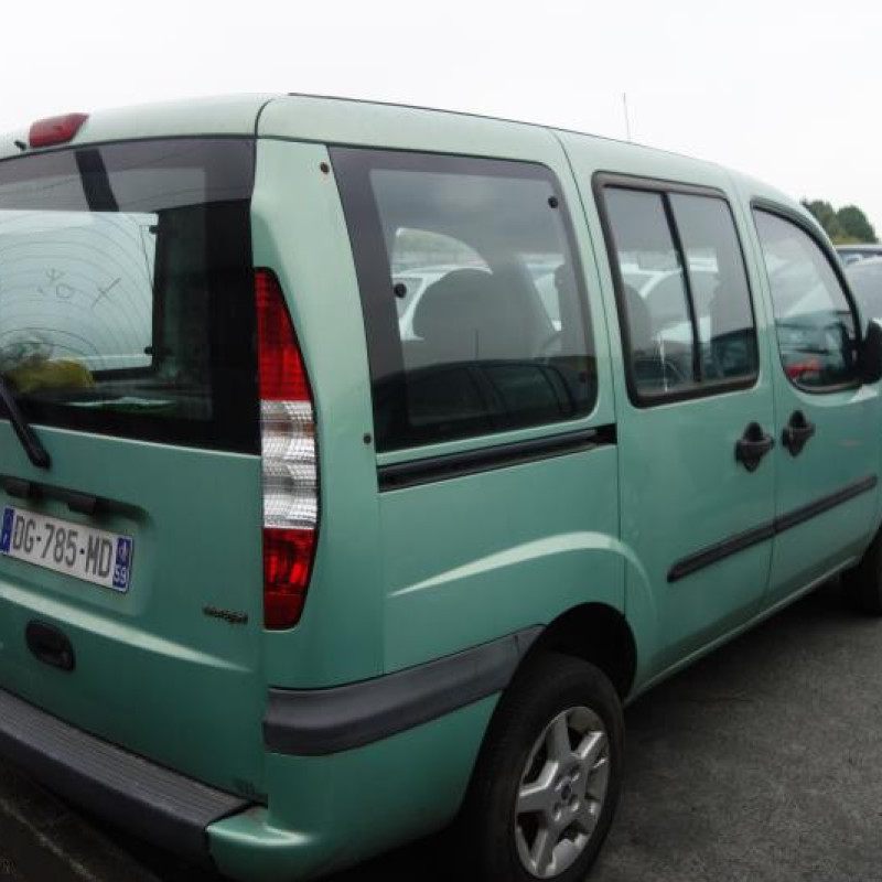 Pare choc avant FIAT DOBLO 1 Photo n°4