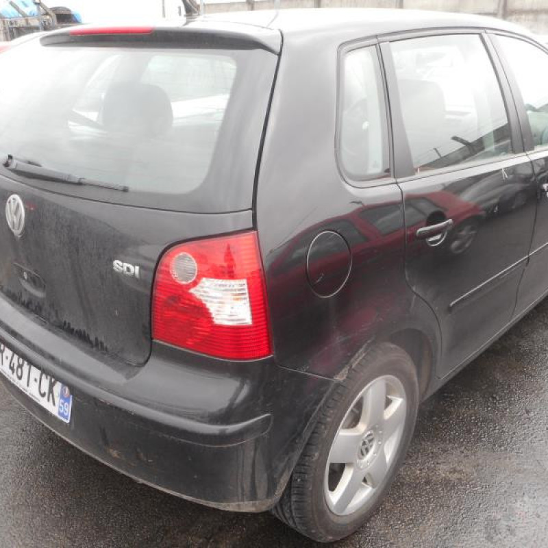 Malle/Hayon arriere VOLKSWAGEN POLO 4 Photo n°4