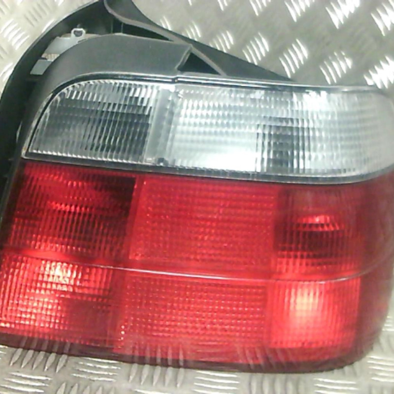 Feu arriere principal droit (feux) BMW SERIE 3 E36 Photo n°1