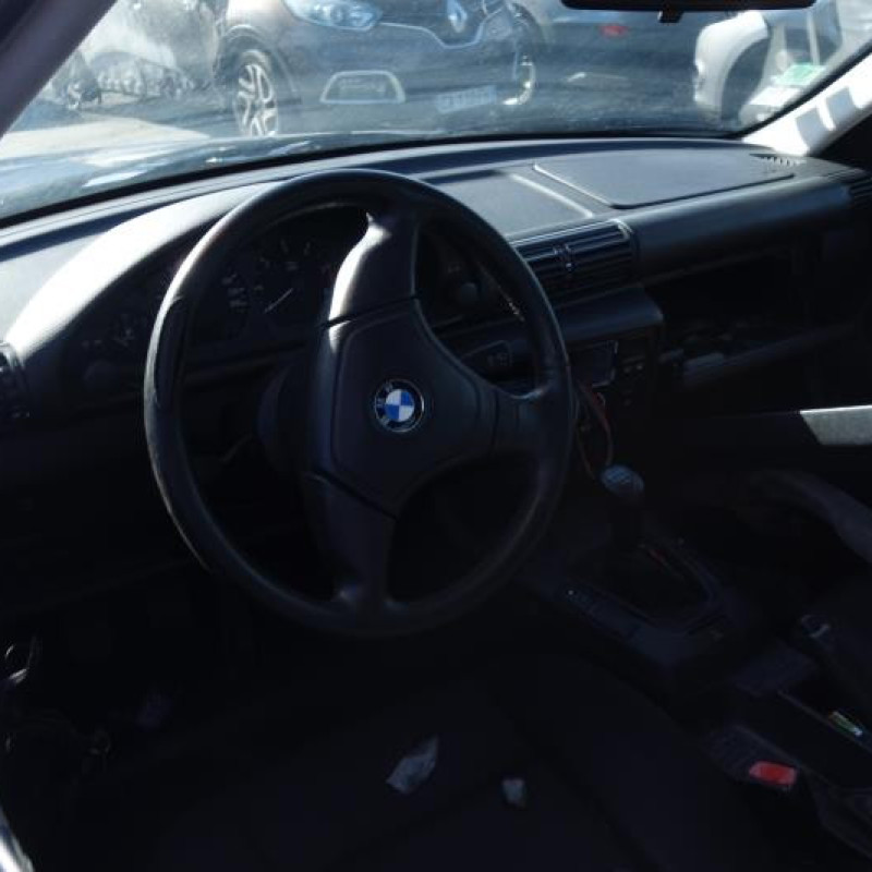 Feu arriere principal droit (feux) BMW SERIE 3 E36 Photo n°7