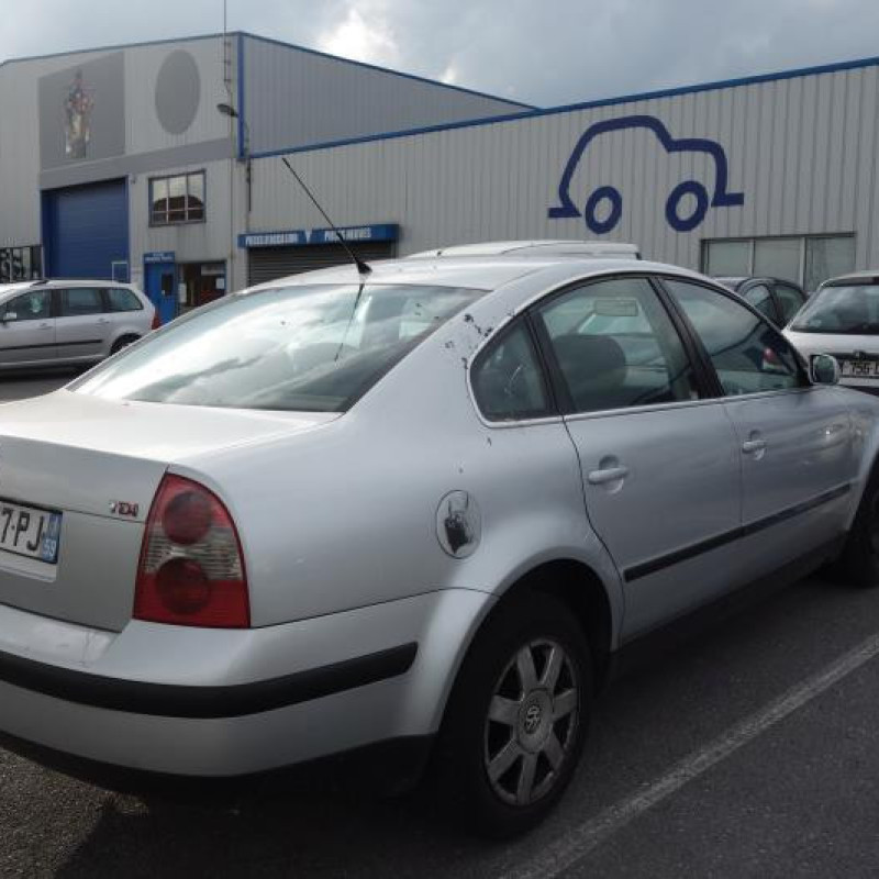 Retroviseur droit VOLKSWAGEN PASSAT 4 Photo n°6
