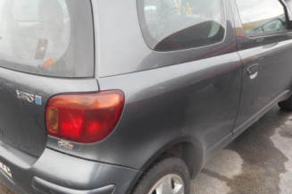 Retroviseur droit TOYOTA YARIS 1