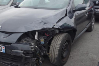 Pretensionneur de ceinture avant droit RENAULT MEGANE 3
