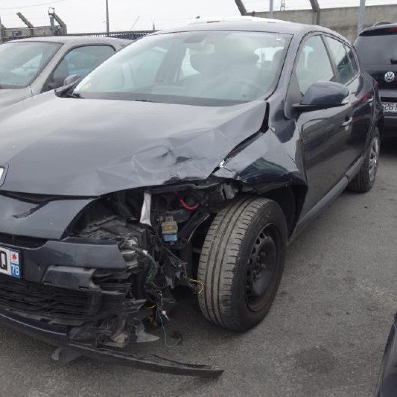 Pretensionneur de ceinture avant droit RENAULT MEGANE 3 Photo n°4