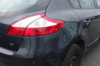 Pretensionneur de ceinture avant droit RENAULT MEGANE 3